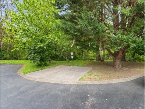 8830 SW Maple Court Portland OR 97223
