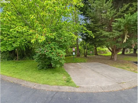 8830 SW Maple Court Portland OR 97223