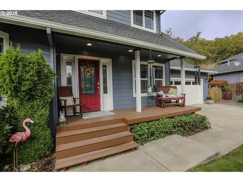 1734 NE Shale Court Roseburg OR 97470