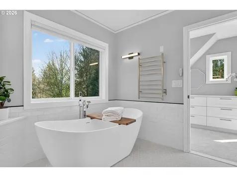 1638 SW Upland Drive Portland OR 97221