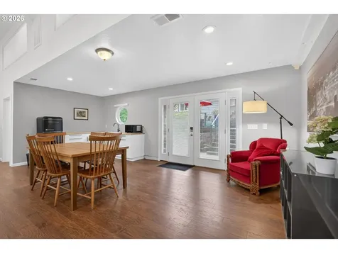 1638 SW Upland Drive Portland OR 97221