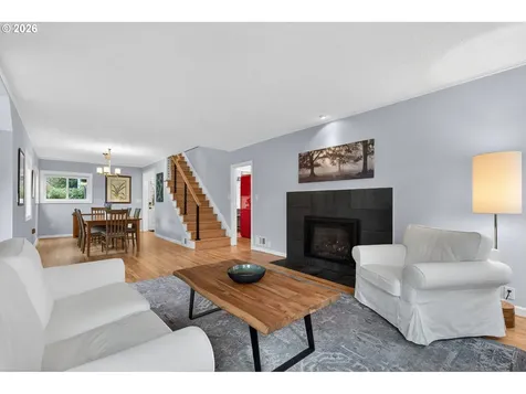 1638 SW Upland Drive Portland OR 97221
