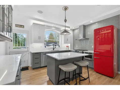 1638 SW Upland Drive Portland OR 97221