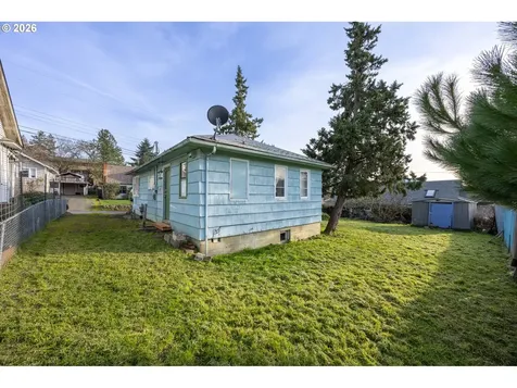 764 NE Nash Street Roseburg OR 97470