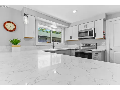 21787 SW Blackfoot Drive Tualatin OR 97062