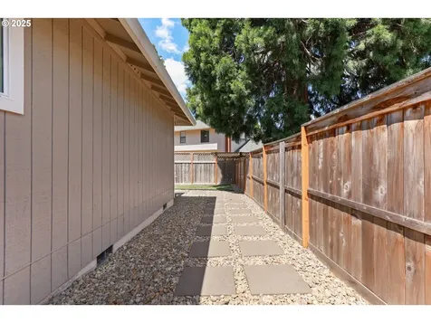 21787 SW Blackfoot Drive Tualatin OR 97062