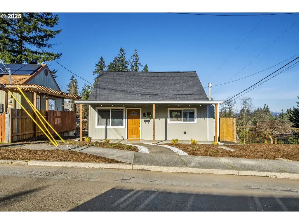 615 Mount Hood Street Oregon City OR 97045