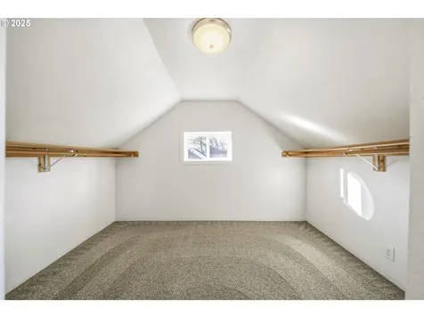 615 Mount Hood Street Oregon City OR 97045