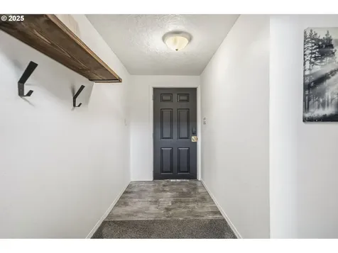 615 Mount Hood Street Oregon City OR 97045