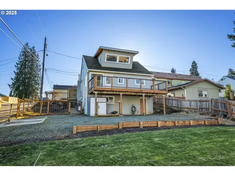 615 Mount Hood Street Oregon City OR 97045