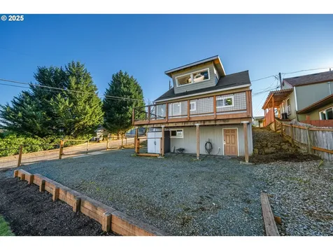 615 Mount Hood Street Oregon City OR 97045