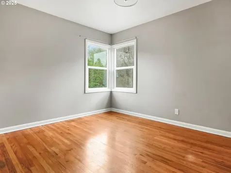 3329 NE 89th Avenue Portland OR 97220