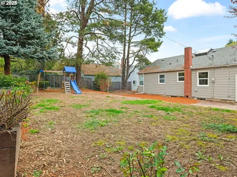 3329 NE 89th Avenue Portland OR 97220