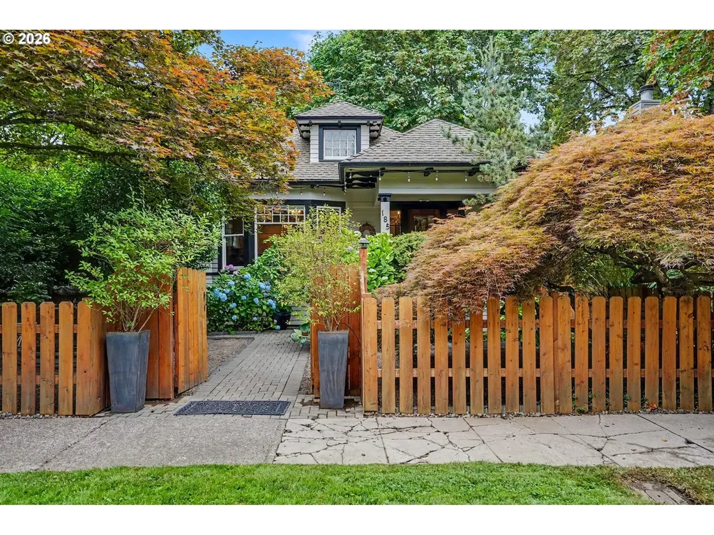 185 19th Street SE Salem OR 97301