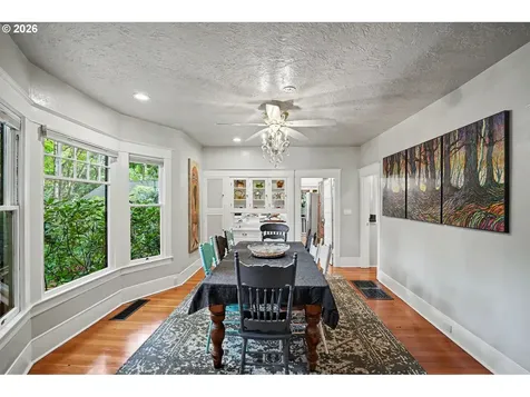 185 19th Street SE Salem OR 97301
