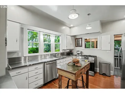 185 19th Street SE Salem OR 97301