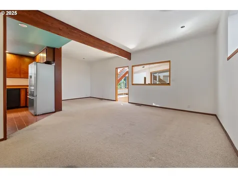 223 SE 62nd Avenue Portland OR 97215