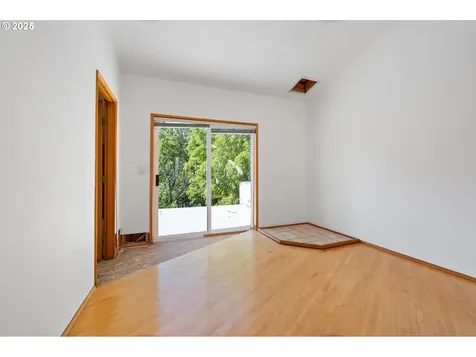 223 SE 62nd Avenue Portland OR 97215