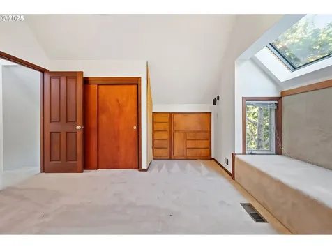 223 SE 62nd Avenue Portland OR 97215