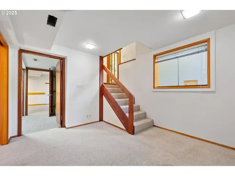 223 SE 62nd Avenue Portland OR 97215