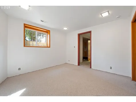 223 SE 62nd Avenue Portland OR 97215