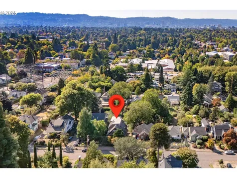 223 SE 62nd Avenue Portland OR 97215