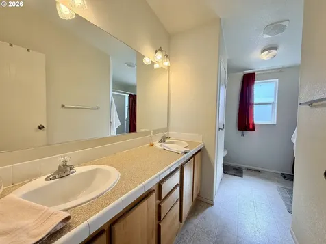 200 NE Oregon Avenue Irrigon OR 97844