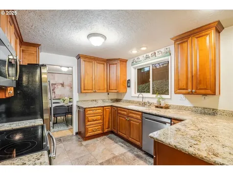 3896 Cedaroak Drive West Linn OR 97068