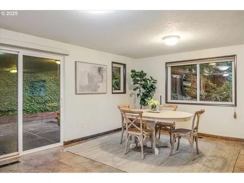 3896 Cedaroak Drive West Linn OR 97068