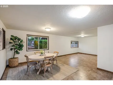 3896 Cedaroak Drive West Linn OR 97068