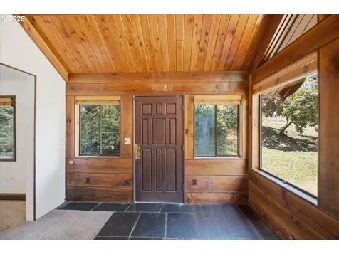 940 Oak Terrace Sweet Home OR 97386