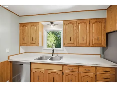 940 Oak Terrace Sweet Home OR 97386