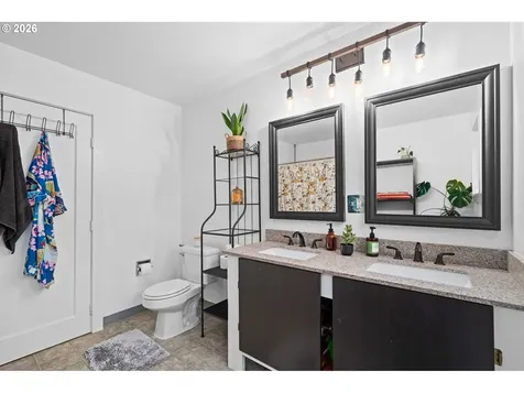 11944 SE Mill Court Portland OR 97216