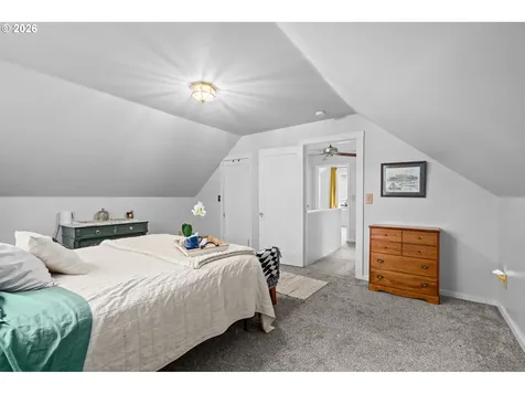 11944 SE Mill Court Portland OR 97216