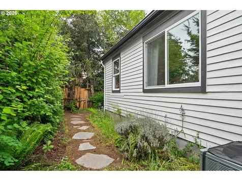 11944 SE Mill Court Portland OR 97216