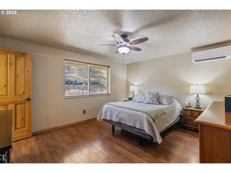 941 Colonial Road Roseburg OR 97471
