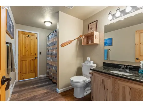 941 Colonial Road Roseburg OR 97471