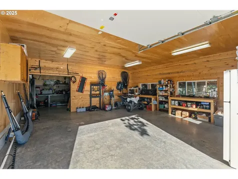 941 Colonial Road Roseburg OR 97471
