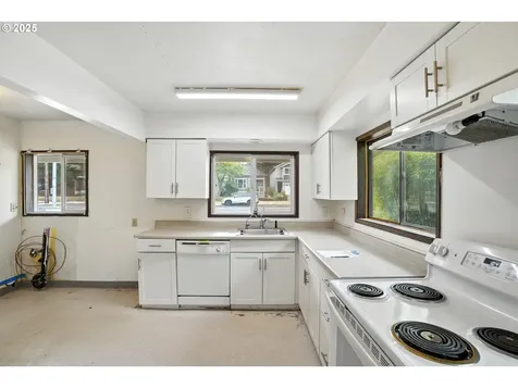4305 N Willis Boulevard Portland OR 97203
