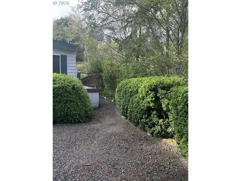 16735 Thompson Road Brookings OR 97415
