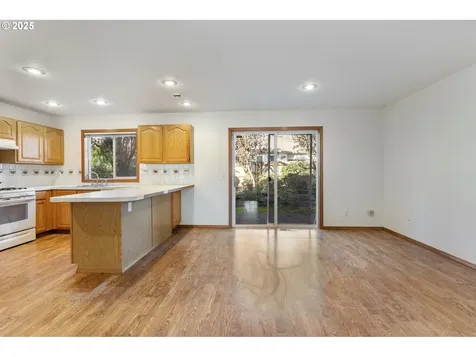 14997 SE Gilesford Street Clackamas OR 97015