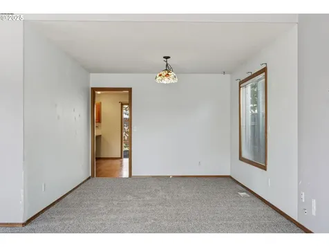 14997 SE Gilesford Street Clackamas OR 97015