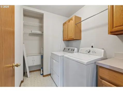14997 SE Gilesford Street Clackamas OR 97015