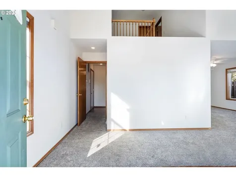14997 SE Gilesford Street Clackamas OR 97015