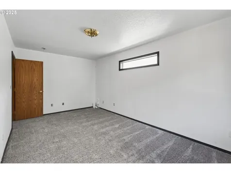 14997 SE Gilesford Street Clackamas OR 97015