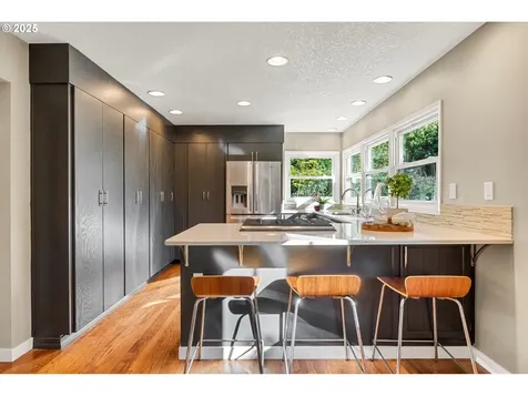 6580 SW Preslynn Drive Portland OR 97225