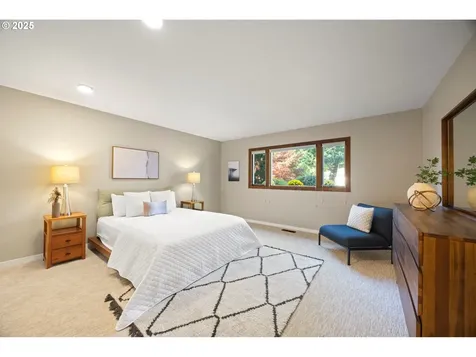 6580 SW Preslynn Drive Portland OR 97225