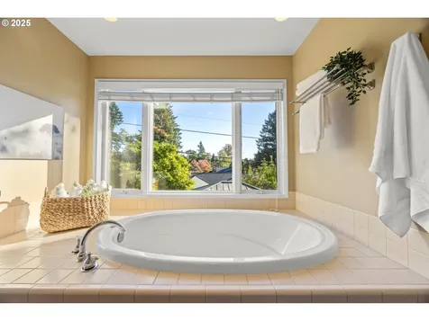 6580 SW Preslynn Drive Portland OR 97225