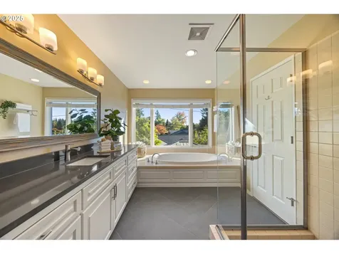 6580 SW Preslynn Drive Portland OR 97225