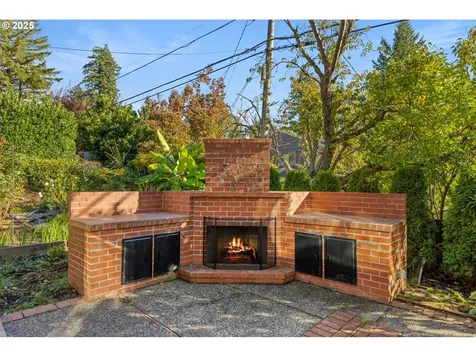 6580 SW Preslynn Drive Portland OR 97225